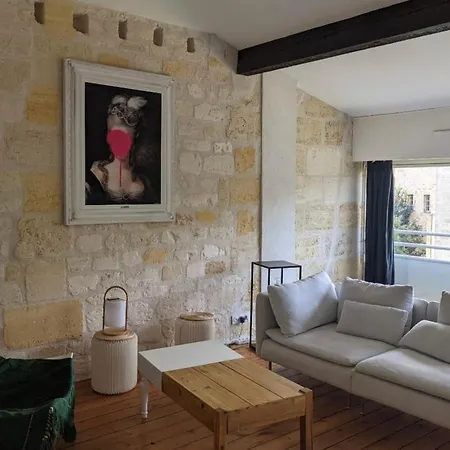 82 M Near The Center 18 Min * Bordeaux